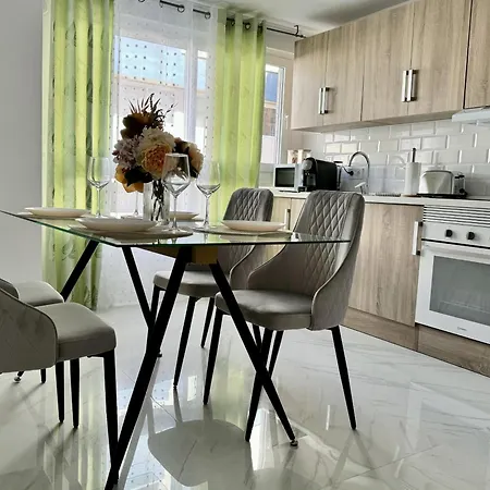 Urban Am By United Renters *