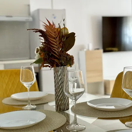 Urban Am By United Renters * אליקאנטה